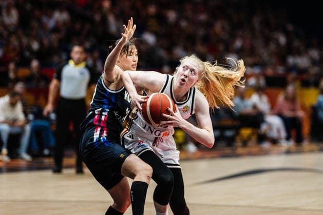 FIBA Women™s Basketball World Cup 2026: Deutschland vs. Südkorea, 08.09.2026 Frieda Bühner (Deutschland, 20), Yusun Hong (Korea, 39); Basketball, FIBA Women™s Basketball World Cup 2026, Final Phase, Qualifikation fürs Viertelfinale: Deutschland vs. Südkorea am 08.09.2026 in der Uber Arena, Berlin Copyright: xBEAUTIFULxSPORTS Tonhäuserx