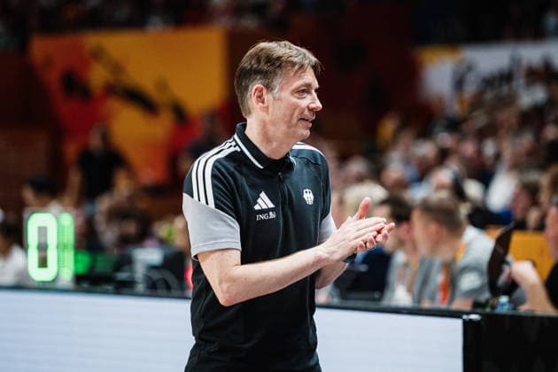 FIBA Women™s Basketball World Cup 2026: Deutschland vs. Südkorea, 08.09.2026 Olaf Lange (Trainer Deutschland); Basketball, FIBA Women™s Basketball World Cup 2026, Final Phase, Qualifikation fürs Viertelfinale: Deutschland vs. Südkorea am 08.09.2026 in der Uber Arena, Berlin Copyright: xBEAUTIFULxSPORTS Tonhäuserx