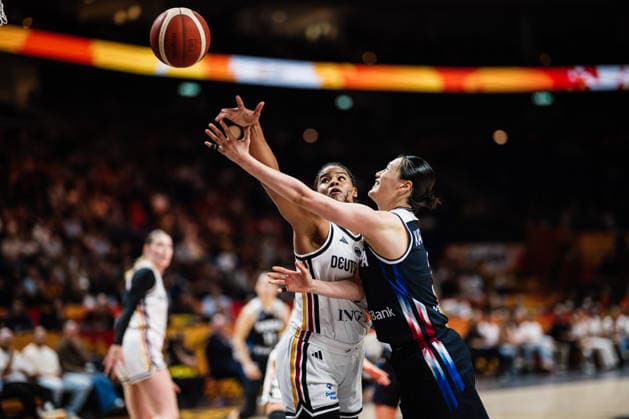 FIBA Women™s Basketball World Cup 2026: Deutschland vs. Südkorea, 08.09.2026 Nyara Sabally (Deutschland, 8), Leeseul Kang (Korea, 3); Basketball, FIBA Women™s Basketball World Cup 2026, Final Phase, Qualifikation fürs Viertelfinale: Deutschland vs. Südkorea am 08.09.2026 in der Uber Arena, Berlin Copyright: xBEAUTIFULxSPORTS Tonhäuserx
