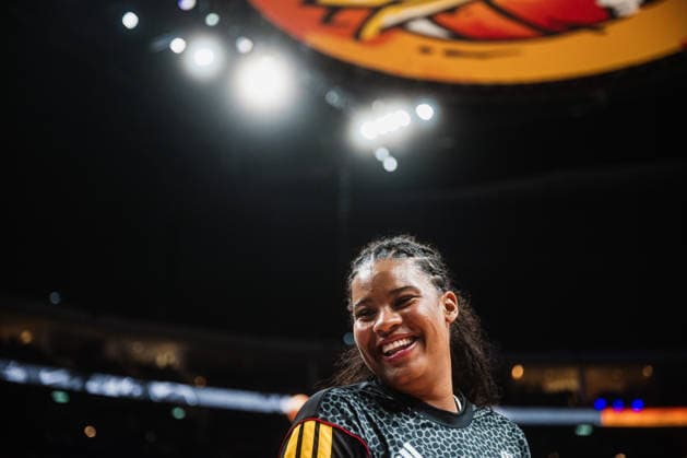 Sport Bilder des Tages #2 FIBA Women™s Basketball World Cup 2026: Deutschland vs. Südkorea, 08.09.2026 Nyara Sabally (Deutschland, 8) lacht; Basketball, FIBA Women™s Basketball World Cup 2026, Final Phase, Qualifikation fürs Viertelfinale: Deutschland vs. Südkorea am 08.09.2026 in der Uber Arena, Berlin Copyright: xBEAUTIFULxSPORTS Tonhäuserx