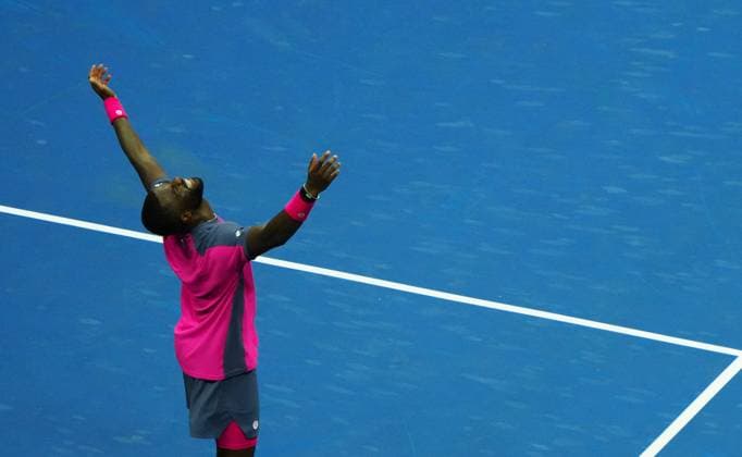 Frances Tiafoe celebrates his quarter final win over Alex Michelsen 2026 US Open, Day Ten, USTA Billie Jean King National Tennis Center, New York, USA - 08 Sep 2026New York USTA Billie Jean King National T New York (NY) United States of America EDITORIAL USE ONLY No use with unauthorised audio, video, data, fixture lists, club league logos or live services. Online in-match use limited to 120 images, no video emulation. No use in betting, games or single club league player publications. Copyright: xJavierxGarcia Shutterstockx 17140156ca