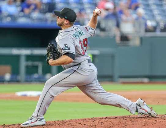 SEP 8, 2026: Arizona Diamondbacks starting pitcher Corbin Burnes (39) throws a pitch in the 2nd inning against the Kansas City Royals at Kauffman Stadium Kansas City, MO. CSM Kansas City United States - ZUMAc04_ 20260908_zma_c04_019 Copyright: xRomanxPunox
