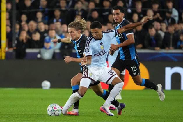 George Hemmings of Aston Villa battles with Romeo Vermant of Club Brugge Club Brugge v Aston Villa, UEFA Champions League, League Stage, Football, Jan Breydel Stadium, Brugge, Belgium - 08 Sep 2026Brugge Jan Breydel Stadium Belgium  Copyright: xDavexWInter Shutterstockx 17139355lw