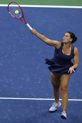US Open tennis tournament - Day 10 Emma Navarro of the US in action against Jessica Pegula of the US during their Women s Singles Quarterfinal match at the US Open Tennis Championships at the USTA Billie Jean King National Tennis Center in Flushing Meadows, New York, USA, 08 September 2026. The 2026 US Open tournament runs from 23 August through 13 September. FLUSHING MEADOWS NEW YORK United States  Copyright: xBRIANxHIRSCHFELDx