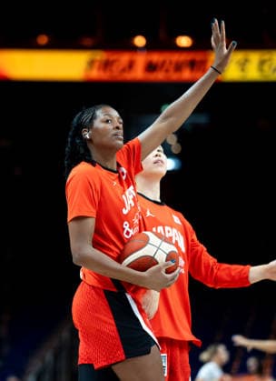 Hungary V Japan: Qualification To Quarter-Finals - FIBA Women s Basketball World Cup Germany 2026 Stephanie Mawuli warms up before the FIBA Women s Basketball World Cup 2026 qualification match between Hungary and Japan in Berlin, Germany, on September 8, 2026. Berlin Germany  Copyright: xMarcinxGolbax originalFilename:golba-hungaryv260908_npVVL.jpg