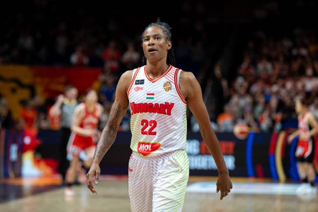 Hungary V Japan: Qualification To Quarter-Finals - FIBA Women s Basketball World Cup Germany 2026 Yvonne Turner plays during the quarterfinals match between Hungary and Japan at the FIBA Women s Basketball World Cup 2026 in Berlin, Germany, on September 8, 2026. Berlin Germany  Copyright: xMarcinxGolbax originalFilename:golba-hungaryv260908_npcrQ.jpg