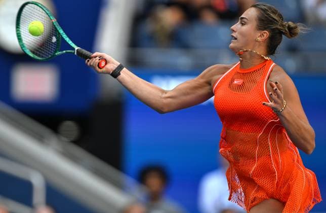 (260909) -- NEW YORK, Sept. 9, 2026 -- Aryna Sabalenka of Belarus hits a return during the women s quarterfinal match against Linda Noskova of Czech Republic at the 2026 US Open tennis championships in New York, the United States, Sept. 8, 2026. ) (SP)U.S.-NEW YORK-TENNIS-US OPEN-WOMEN S SINGLES-SABALENKA LixRui 