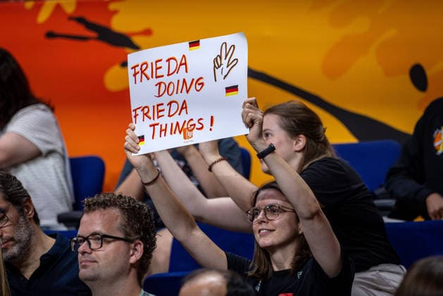 Basketball Berlin 08.09.2026 FIBA Women™s Basketball World Cup Germany 2026 Viertelfinal Qualifikation Deutschland (GER) - Südkorea (KOR) Fan von Frida Bühner (Deutschland, No.20)