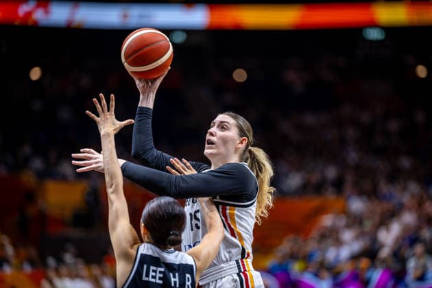 Basketball Berlin 08.09.2026 FIBA Women™s Basketball World Cup Germany 2026 Viertelfinal Qualifikation Deutschland (GER) - Südkorea (KOR) Luisa Geiselsöder (Deutschland, No.15) Geiselsoder Haeran Lee (Korea, No.12)