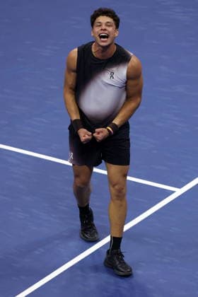 US Open tennis tournament - Day 10 Ben Shelton of the US reacts after defeating Carlos Alcaraz of Spain in the Men s Singles Quarterfinals of the US Open Tennis Championships at the USTA Billie Jean King National Tennis Center in Flushing Meadows, New York, USA, 09 September 2026. The 2026 US Open tournament runs from 23 August through 13 September. FLUSHING MEADOWS NEW YORK United States  Copyright: xBRIANxHIRSCHFELDx