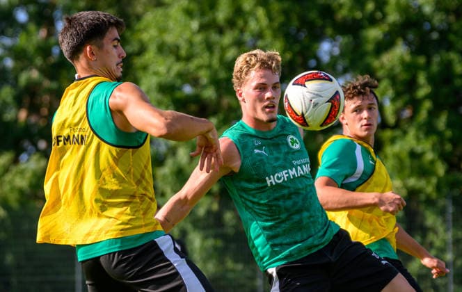 08.09.2026 - Fussball - 2. Bundesliga - Saison 2026 2027 - SpVgg Greuther Fürth Fuerth ( Kleeblatt ) - Training - - xwoxzix - Aaron Keller (11, SpVgg Greuther Fürth ) Loris Giandomenico (20, SpVgg Greuther Fürth ) *** September 8, 2026 Soccer 2. Bundesliga 2026–2027 Season SpVgg Greuther Fürth Fürth Kleeblatt Training xwoxzix Aaron Keller 11, SpVgg Greuther Fürth Loris Giandomenico 20, SpVgg Greuther Fürth