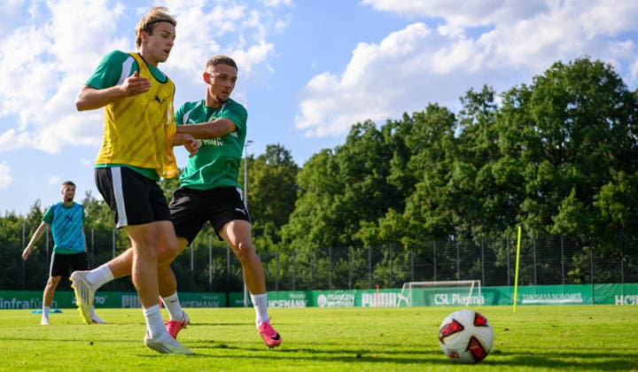 08.09.2026 - Fussball - 2. Bundesliga - Saison 2026 2027 - SpVgg Greuther Fürth Fuerth ( Kleeblatt ) - Training - - xwoxzix - Philipp Müller (36, SpVgg Greuther Fürth ) Jakob Krautkrämer (48, SpVgg Greuther Fürth , rechts ) *** September 8, 2026 Soccer 2. Bundesliga 2026–2027 Season SpVgg Greuther Fürth (Füroth Kleeblatt) Training xwoxzix Philipp Müller 36, SpVgg Greuther Fürth Jakob Krautkrämer 48, SpVgg Greuther Fürth, right