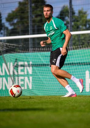 08.09.2026 - Fussball - 2. Bundesliga - Saison 2026 2027 - SpVgg Greuther Fürth Fuerth ( Kleeblatt ) - Training - - xwoxzix - Doni Edon Arifi (28, SpVgg Greuther Fürth ) *** September 8, 2026 Soccer 2. Bundesliga 2026–2027 Season SpVgg Greuther Fürth Fürth Kleeblatt Training xwoxzix Doni Edon Arifi 28, SpVgg Greuther Fürth