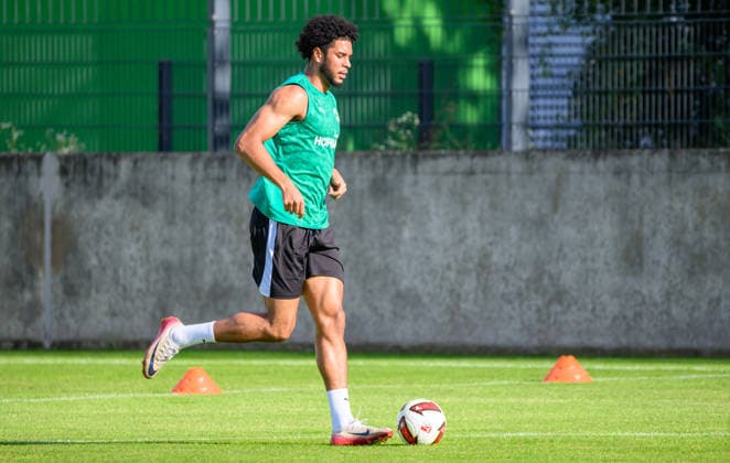 08.09.2026 - Fussball - 2. Bundesliga - Saison 2026 2027 - SpVgg Greuther Fürth Fuerth ( Kleeblatt ) - Training - - xwoxzix - Benjamin Zank (19, SpVgg Greuther Fürth ) *** September 8, 2026 Soccer 2. Bundesliga 2026–2027 Season SpVgg Greuther Fürth (Füroth Kleeblatt) Training xwoxzix Benjamin Zank, 19, SpVgg Greuther Fürth