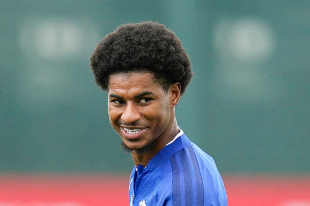Manchester United, ManU Training Marcus Rashford of Manchester United speaks to teammates as he warms up during the Manchester United Training Session at Carrington Training Centre ahead of the UEFA Champions League match v Sabah FK, Manchester, England on 9 September 2026 Credit: Steve Flynn Every Second Media Editorial use only. All images are copyright Every Second Media Limited. No images may be reproduced without prior permission. Copyright: xIMAGO EveryxSecondxMediax ESM-2148-0018 StevexFlynnx xEveryxSecondxMediax