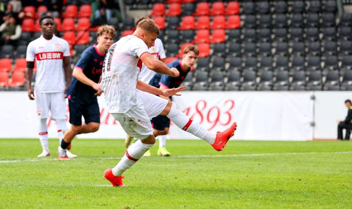 09.09.2026, Stuttgart, Fußball Champions League, Saison 2026 2027, VfB Stuttgart U19 vs. Viking U19, 1:0 Tor, Torschütze Enis Redzepi (VfB)