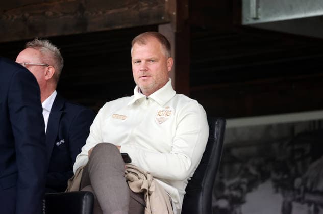 09.09.26 U19 VfB Stuttgart - U19 Viking Stavanger Deutschland, Großaspach, 09.09.2026, Fussball, UEFA Youth League, Saison 2026 2027, U19 VfB Stuttgart - U19 Viking Stavanger: Fabian Wohlgemuth (Vorstand VfB Stuttgart).