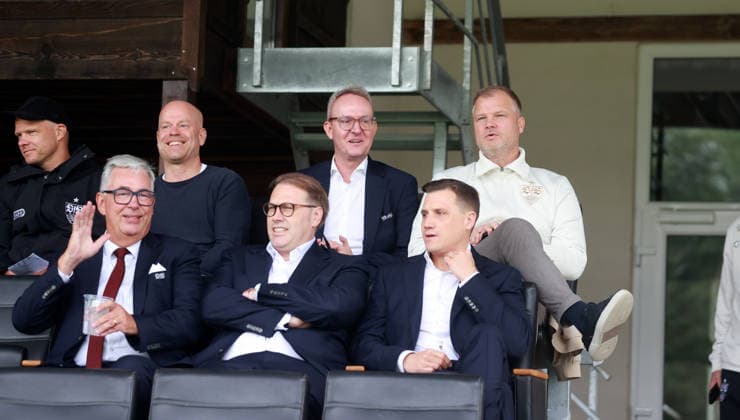09.09.26 U19 VfB Stuttgart - U19 Viking Stavanger Deutschland, Großaspach, 09.09.2026, Fussball, UEFA Youth League, Saison 2026 2027, U19 VfB Stuttgart - U19 Viking Stavanger: Obere Reihe v.l. Stephan Hildebrandt, Alexander Wehrle, Fabian Wohlgemuth Untere Reihe v.l. Dietmar Allgaier, Stefan Jung, Andreas Grupp.