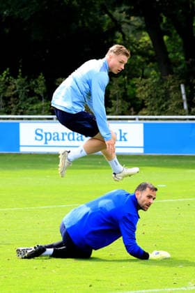 09.09.2026, DEU GER, Fussball , 2.Fussballbundesliga, Saison 2026 2027, Sportforum, Hertha BSC, Training Marius Gersbeck ( Hertha BSC Berlin 35 ),. Julian Eitschberger ( Hertha BSC Berlin 2 ) 2. Liga: DFB DFL regulations prohibit any use of photographs as image sequences and or quasi-video) Berlin Sportforum Berlin Deutschland *** September 9, 2026, Germany, Soccer, 2. Bundesliga, 2026–2027 season, Sportforum, Hertha BSC, Training: Marius Gersbeck (Hertha BSC Berlin 35), Julian Eitschberger (Hertha BSC Berlin 2), 2nd Division. DFB and DFL regulations prohibit any use of photographs as image sequences and or quasi-video. Berlin Sportforum, Berlin, Germany Copyright: xNordphotox xEnglerx