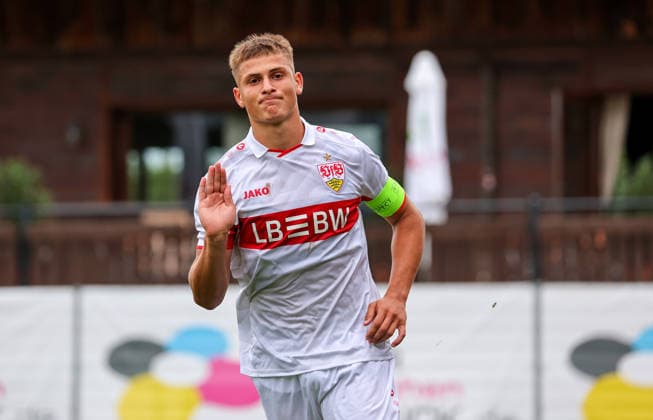 09.09.2026, Stuttgart, Fußball Champions League, Saison 2026 2027, VfB Stuttgart U19 vs. Viking U19, Jubel nach dem 3:0 Tor, Torschütze Enis Redzepi (VfB)