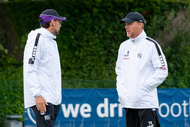 Osnabrueck, Deutschland, 09.09.2026: Co-Trainer Ferydoon Zandi (VfL Osnabrueck) und Trainer Timo Schultz (VfL Osnabrueck) unterhalten sich waehrend der Trainingseinheit des VfL Osnabrueck im Sportpark Illoshoehe am 09. September 2026 in Osnabrueck, Deutschland. (Foto von Nico Paetzel DeFodi Images) Osnabrueck, Germany, 09.09.2026: Co-Trainer Ferydoon Zandi (VfL Osnabrueck) und Trainer Timo Schultz (VfL Osnabrueck) talk together during the VfL Osnabrueck training session at Sportpark Illoshoehe on September 09, 2026 in Osnabrueck, Germany. (Photo by Nico Paetzel DeFodi Images) (Photo by Nico Paetzel DeFodi Images) - *** Osnabrück, Germany, September 9, 2026 Assistant Coach Ferydoon Zandi of VfL Osnabrück and Head Coach Timo Schultz of VfL Osnabrück chat during a VfL Osnabrück training session at Sportpark Illoshöhe on September 9, 2026 in Osnabrück, Germany. Photo by Nico Paetzel, DeFodi Images. Osnabrück, Germany, September 9, 2026: Assistant Coach Ferydoon Zandi of VfL Osnabrück and Head Coach Timo Schultz of VfL Osnabrück talk together during the VfL Osnabrück training session at Sportpark Illoshöhe on September 9, 2026 in Osnabrück, Germany Photo by Nico Paetzel, DeFodi Images Photo by Nico Paetzel, DeFodi Images