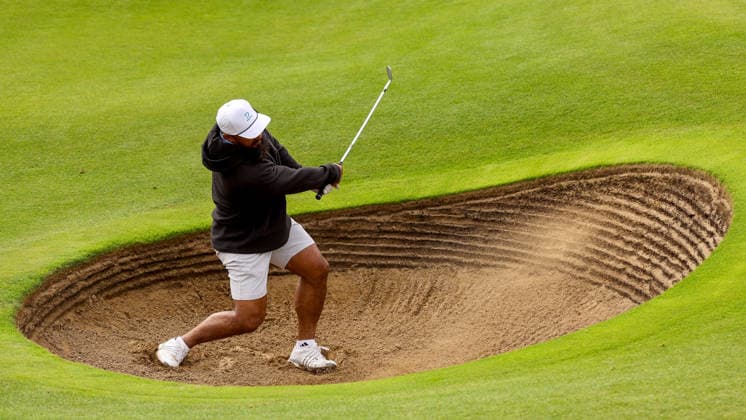 2026 Amgen Irish Open - Pro-Am, Trump International Golf Links, Doonbeg 9 9 2026 Connacht™s Bundee Aki plays from a bunker on the third Bundee Aki plays from a bunker on the third 9 9 2026  Copyright: xx BB2_0489