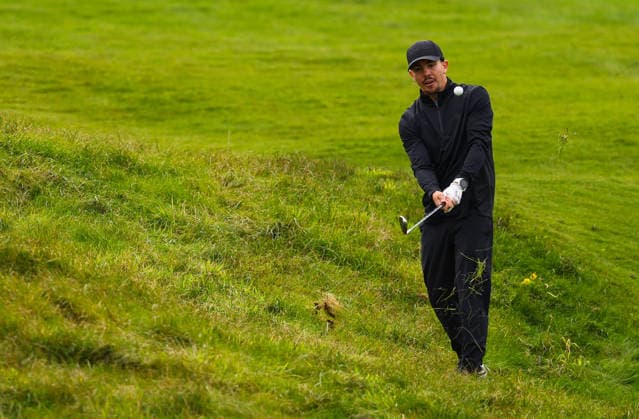 2026 Amgen Irish Open - Pro-Am, Trump International Golf Links, Doonbeg 9 9 2026 Former boxer Michael Conlan plays a shot from the rough on the second Michael Conlan plays a shot from the rough on the second 9 9 2026  Copyright: xx BB3_7416