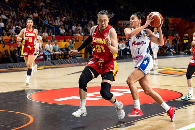 Tayra Melendez (Puerto Rico, 01) im Dribbling, Saiqi Jia (China, 31), GER, Puerto Rico vs. China, Basketball, FIBA Women s World Cup 2026, Qualifikation fuers Viertelfinale, 09.09.2026 GER, Puerto Rico vs. China, Basketball, FIBA Women s World Cup 2026, Qualifikation fuers Viertelfinale, 09.09.2026 Berlin Copyright: xEibner-Pressefoto MaxxVincenx EP_MVN