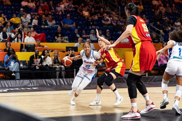 Arella Guirantes (Puerto Rico, 22) im Dribbling, Saiqi Jia (China, 31), GER, Puerto Rico vs. China, Basketball, FIBA Women s World Cup 2026, Qualifikation fuers Viertelfinale, 09.09.2026 GER, Puerto Rico vs. China, Basketball, FIBA Women s World Cup 2026, Qualifikation fuers Viertelfinale, 09.09.2026 Berlin Copyright: xEibner-Pressefoto MaxxVincenx EP_MVN