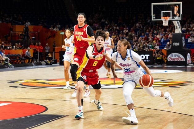 Arella Guirantes (Puerto Rico, 22) im Dribbling, Shuyu Yang (China, 06), GER, Puerto Rico vs. China, Basketball, FIBA Women s World Cup 2026, Qualifikation fuers Viertelfinale, 09.09.2026 GER, Puerto Rico vs. China, Basketball, FIBA Women s World Cup 2026, Qualifikation fuers Viertelfinale, 09.09.2026 Berlin Copyright: xEibner-Pressefoto MaxxVincenx EP_MVN