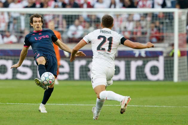 v.l.n.r.: Joe Bell (Viking) und Grischa Prömel (VfB Stuttgart), im UEFA-Champions-League-Spiel zwischen dem VfB Stuttgart und Viking FK in der MHP Arena, Stuttgart, Deutschland, am 9. September 2026.d in action during the UEFA Champions League match between VfB Stuttgart and Viking FK at the MHP Arena, Stuttgart, Germany, on September 9, 2026. Copyright: HMBxMedia xHeikoxBecker