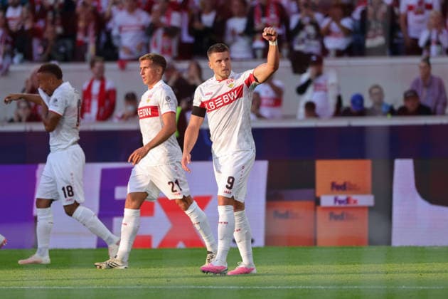 Stuttgart , Fußball UEFA Champions League VfB Stuttgart vs. Viking Stavanger , Ermedin Demirovic (VfB) jubelt nach dem Tor zum 1:0