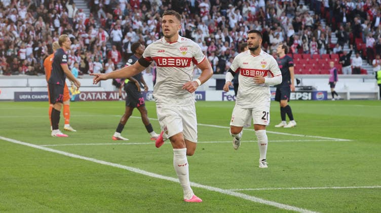 Stuttgart , Fußball UEFA Champions League VfB Stuttgart vs. Viking Stavanger , Jubel Ermedin Demirovic ( VfB )