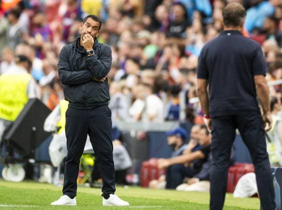 BARCELONA - Feyenoord coach Giovanni van Bronckhorst during the UEFA Champions League match between FC Barcelona, Barca and Feyenoord at Camp Nou on September 9, 2026 in Barcelona, Spain. KOEN VAN WEEL ANP UEFA Champions League 2026 27 xVIxANPxSportx xxANPxIVx 567770539 originalFilename: 567770539.jpg