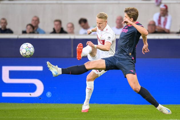 Fußball, UEFA Championsleague, 20260909, VfB Stuttgart - Viking FK Stavanger. Im Bild v.l. Chris FÜHRICH (Stuttgart, 10) und Henrik HEGGHEIM (Stavanger, 5). Stuttgart MHP-Arena Baden-Württemberg Deutschland Copyright: Passion2Press MarkusxFischerx