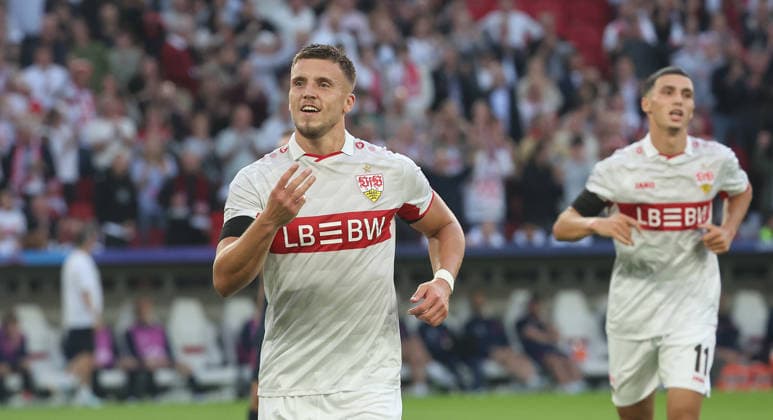 Stuttgart , Fußball UEFA Champions League VfB Stuttgart vs. Viking Stavanger , Jubel Ermedin Demirovic ( VfB ) nach seinem 3. Tor