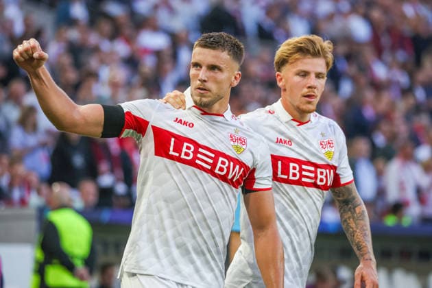 09.09.26 VfB Stuttgart - Viking Stavanger Deutschland, Stuttgart, 09.09.2026, Fussball, UEFA Champions League, Saison 2026 2027, VfB Stuttgart - Viking Stavanger: v.l. Ermedin Demirovic, Finn Jeltsch (beide VfB Stuttgart), Jubel Tor 2:1 Demirovic.