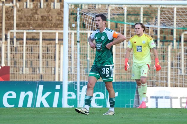 09.09.2026, xrekx, Fussball Regionalliga Suedwest, FC Homburg - 1.FC Kaiserslautern II v.l. Phillipp Steinhart (FC 08 Homburg) Michael Gelt (FC 08 Homburg) enttaeuscht, enttäuscht, schaut enttaeuscht, niedergeschlagen, disappointed 0:1 Homburg