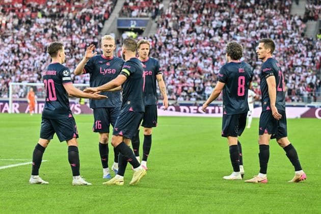 STUTTGART, GERMANY; 09. SEPTEMBER: Stavanger celebrating the goal to makes 1-1 Tor Torschuetze Freude Happy during the Champions League Match between VfB Stuttgart vs. Viking FK at Matchday 1 at MHP-Arena - Zlatko TRIPIC (Viking FK 10) Copyright: xBEAUTIFULxSPORTS Goldbergx