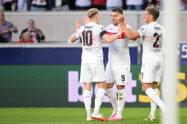 Fußball, UEFA Championsleague, 20260909, VfB Stuttgart - Viking FK Stavanger. Im Bild Tor 3:1 Torjubel, v.l. Chris FÜHRICH (Stuttgart, 10) Torschütze, Ermedin DEMIROVIC (Stuttgart, 9) und Grischa PRÖMEL (Stuttgart, 21). Stuttgart MHP-Arena Baden-Württemberg Deutschland Copyright: Passion2Press MarkusxFischerx