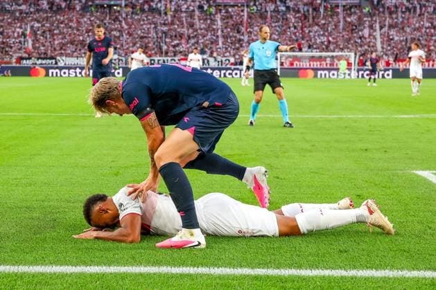 Aktion zwischen Jamie Leweling 18 (VfB Stuttgart) und Jesper Daland 27 (Viking Stavanger), VfB Stuttgart vs. Viking Stavanger, Fussball, Maenner, UEFA Champions League, Saison 2026 2027, 1. Spieltag, 09.09.2026 Stuttgart Baden-Wuerttemberg Deutschland