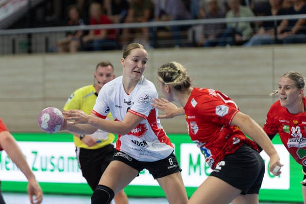 Nieke Kühne (Blomberg, 9), Ilona Kieffer (Halle, 72), SV Union Halle-Neustadt vs. HSG Blomberg-Lippe, 1. Bundesliga Handball Frauen, 3. Spieltag Saison 2026 27, 09.09.2026 Halle SWH Arena Sachsen-Anhalt Deutschland