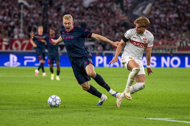 Henrik Björdal (Viking F.K. Stavanger) und Maximilian Mittelstädt (VfB Stuttgart). xettx, Deutschland, Stuttgart, 09.09.2026, Fussball, UEFA Champions League: VfB Stuttgart vs Viking FK Stavanger, Saison 2026 2027, Match Day 1, MHP Arena