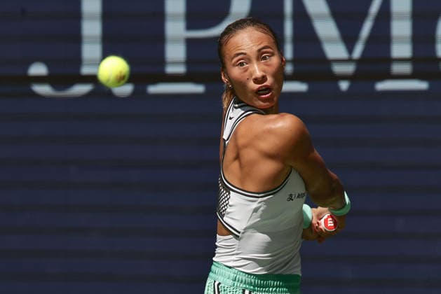 Qinwen Zheng (CHN), Damen Einzel, Ladies Singles, US Open Championships, Billie Jean King National Tennis Center, Flushing Meadows, New York, USA . Copyright: xJuergenxHasenkopfx