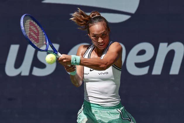 Qinwen Zheng (CHN), Damen Einzel, Ladies Singles, US Open Championships, Billie Jean King National Tennis Center, Flushing Meadows, New York, USA . Copyright: xJuergenxHasenkopfx