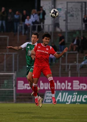 09.09.2026, Fussball, Herren, Regionalliga Südwest, Saison 2026 2027, FC 08 Homburg - 1. FC Kaiserslautern II, Philipp Steinhart (FC 08 Homburg) Marvin Yüsün (1. FC Kaiserslautern II) Homburg Waldstadion Saarland Deutschland Copyright: xFabianxKleerx