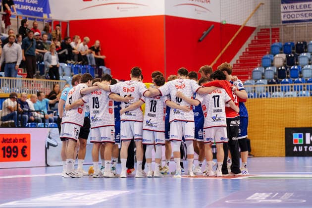 2. Handball-Bundesliga - 2. Spieltag: 1. VfL Potsdam - TV 05 07 Hüttenberg Mannschaftskreis vor Spielbeginn am 09.09.2026 in der MBS Arena, Potsdam (Brandenburg) Potsdam MBS Arena Brandenburg Deutschland
