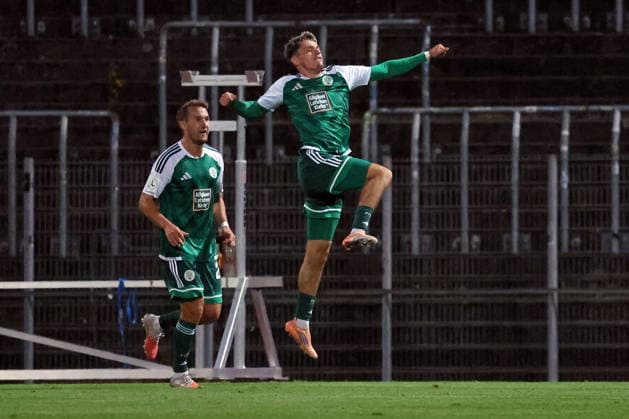09.09.2026, xrekx, Fussball Regionalliga Suedwest, FC Homburg - 1.FC Kaiserslautern II v.l. Torjubel nach dem Tor zum celebrating the goal celebrate 2:1 durch Marc Ehrhart (FC 08 Homburg) mit Julian Günther-Schmidt (FC 08 Homburg) Homburg