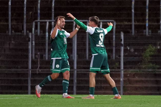09.09.2026, xrekx, Fussball Regionalliga Suedwest, FC Homburg - 1.FC Kaiserslautern II v.l. Torjubel nach dem Tor zum celebrating the goal celebrate 2:1 durch Marc Ehrhart (FC 08 Homburg) mit Julian Günther-Schmidt (FC 08 Homburg) Homburg