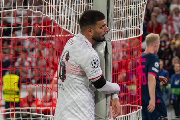 Deniz Undav (VfB Stuttgart, 26) umklammert ein Pfosten nach vergebener Torchance , VfB Stuttgart vs. Viking FK, Fussball, Champions League, 1. Spieltag, 09.09.2026, DFB regulations prohibit any use of photographs as image sequences and or quasi-video Stuttgart Baden-Wuerttemberg Deutschland